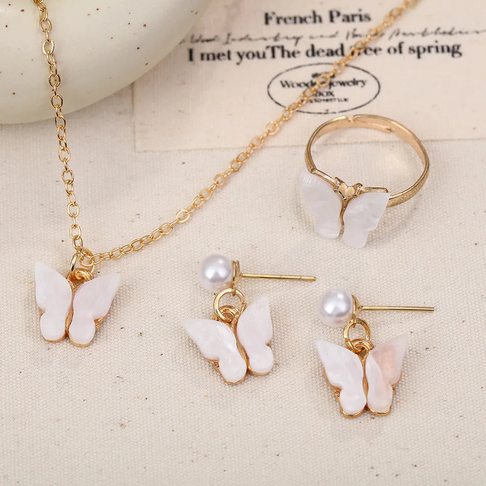 4pcs 2 colors/Set Sweet Jewelry Set Butterfly Pendant Imitation Pearl Necklace for Women Pearl Earrings Girl Jewellery Women Gifts