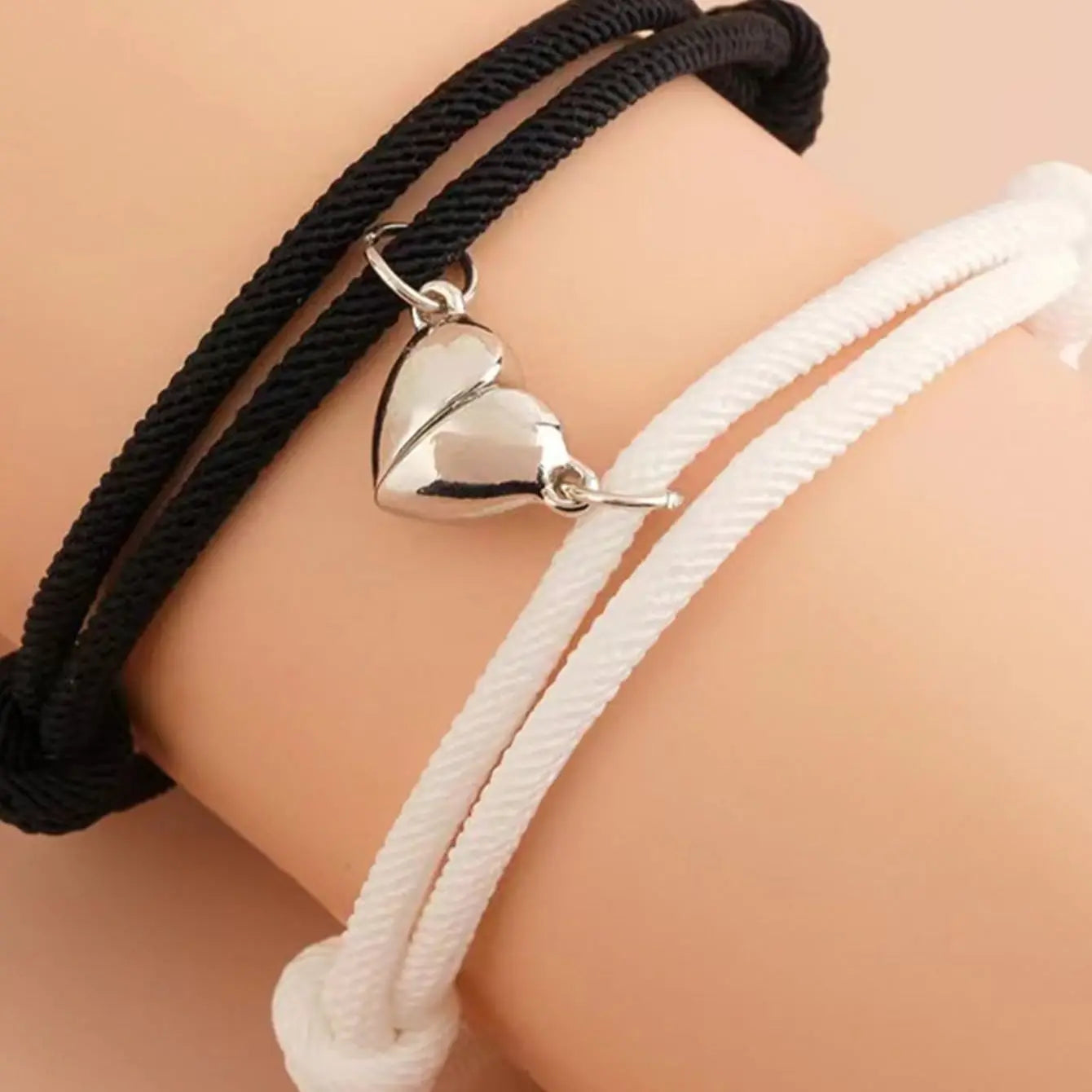 2 Pice 3 Color Black White Pink Bloe Hand Rope Love Magnetic Couple Good Friend Good Brother Party Student Travel Fashion Elegant Silver Mul